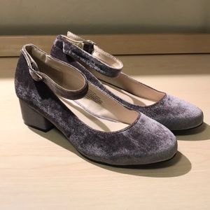 New Without Box Torrid Taupe Block Heels Size 8.5